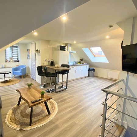 Studio Spacieux Et Elegant Au Coeur De Bourbourg - Gare A Proximite Buitenkant foto